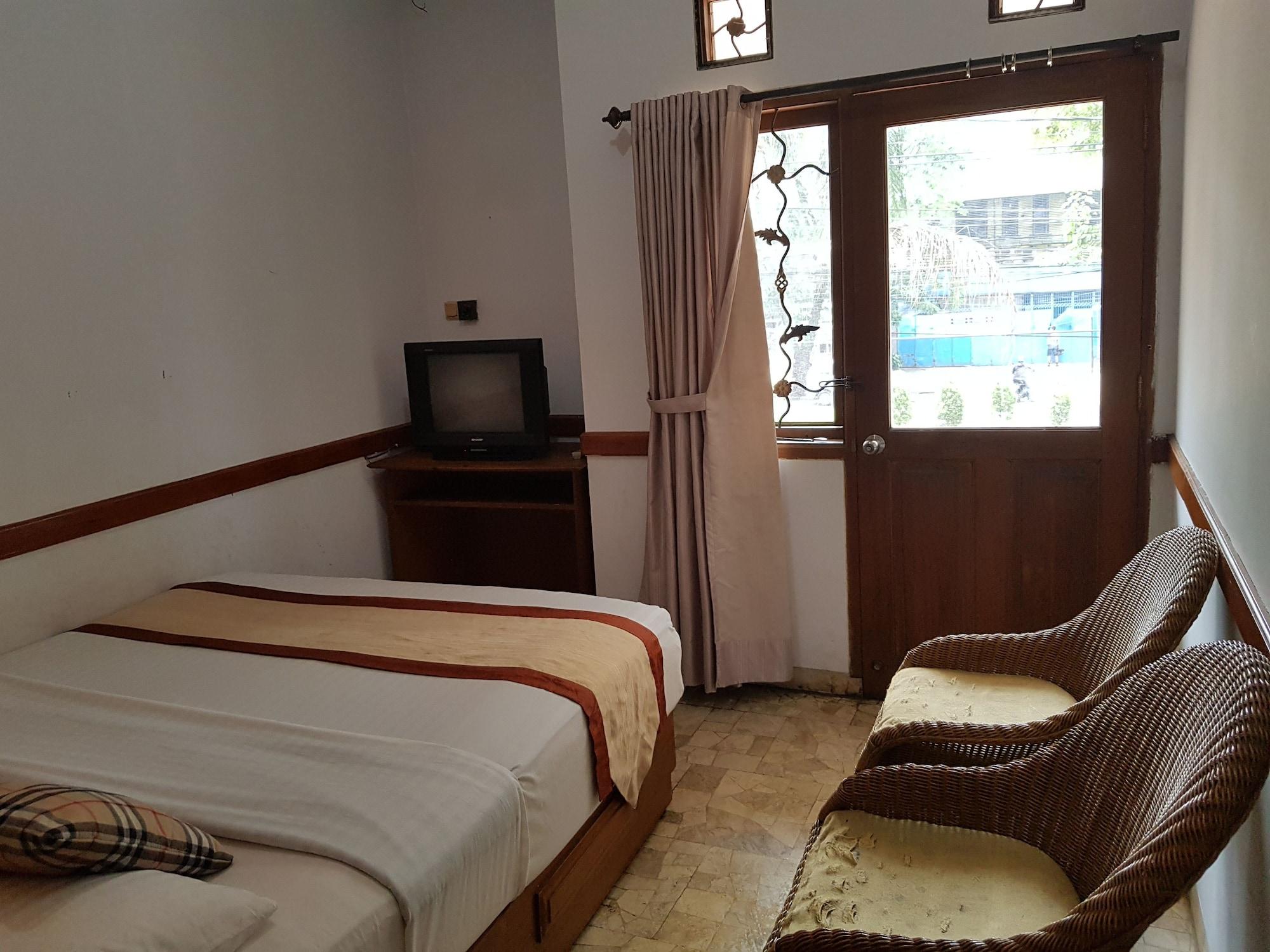 Oyo 1945 Hotel Bali Indah Bandung Ngoại thất bức ảnh