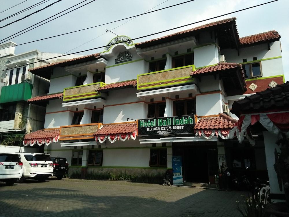 Oyo 1945 Hotel Bali Indah Bandung Ngoại thất bức ảnh